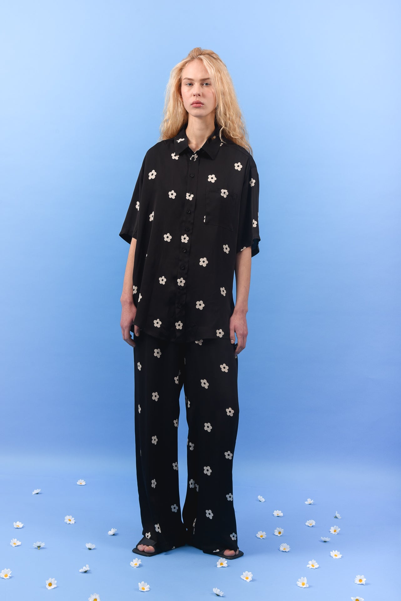 DAISY SHIRT BLACK – arpyes