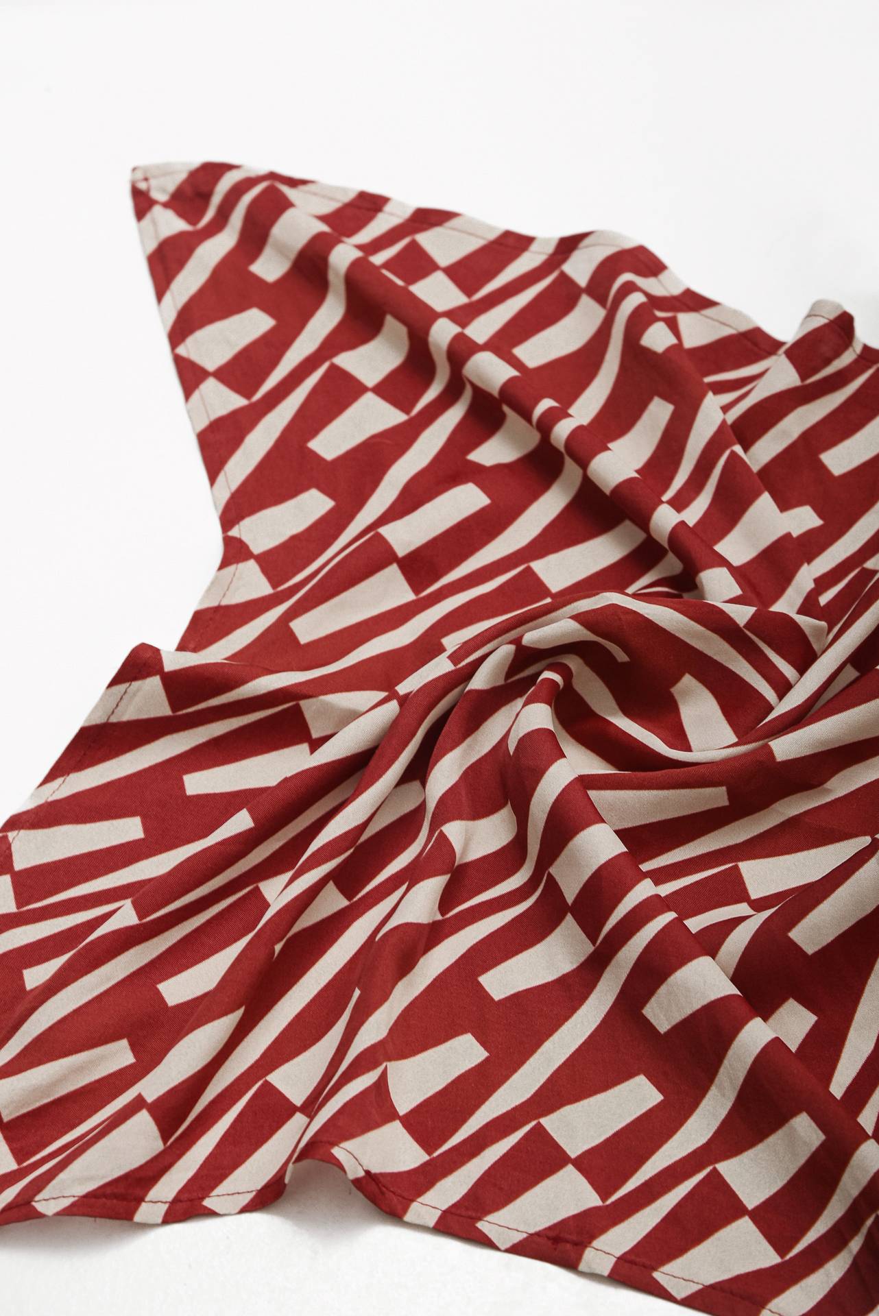 CHILL ISLAND SMALL SCARF BORDEAUX