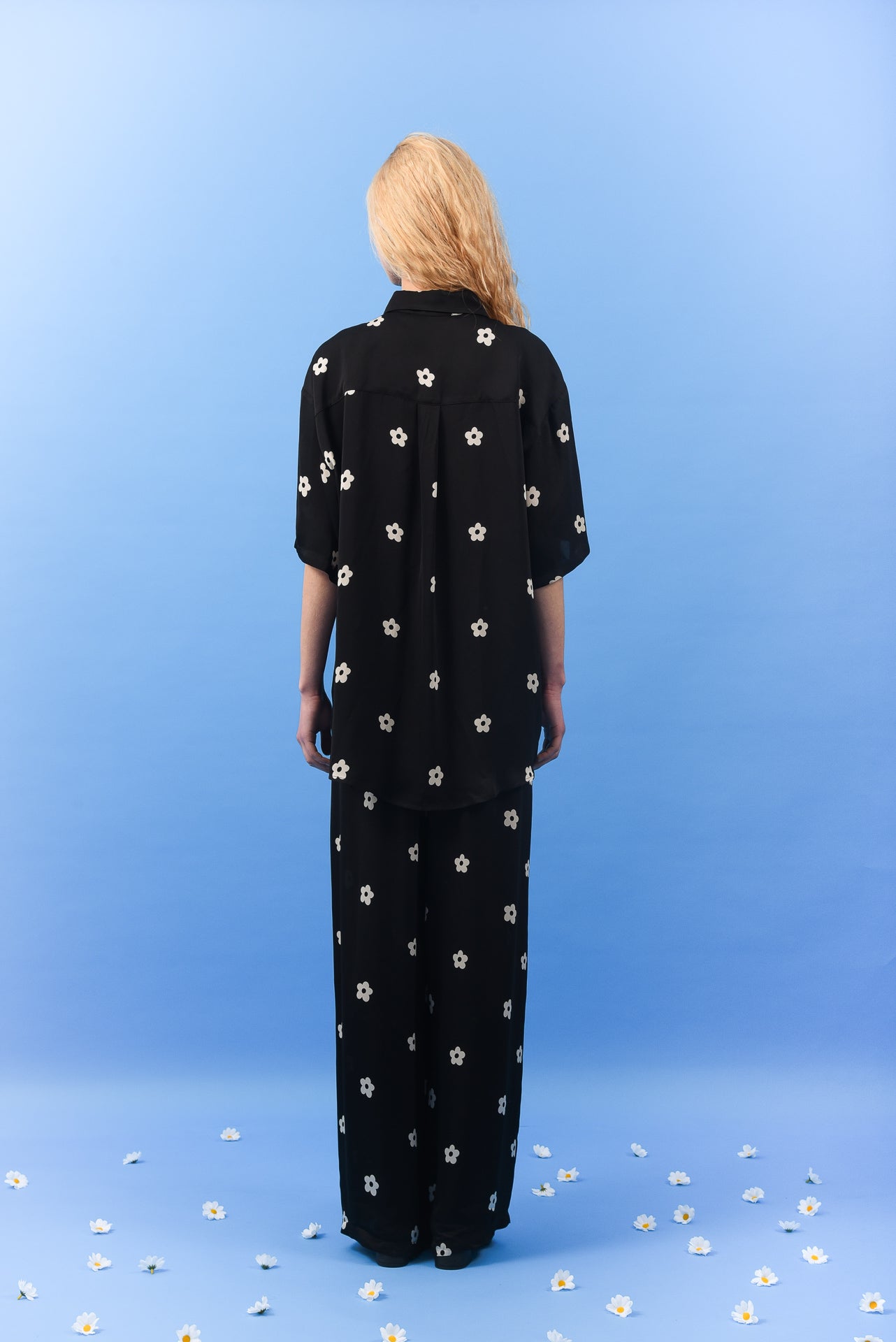 DAISY SHIRT BLACK – arpyes