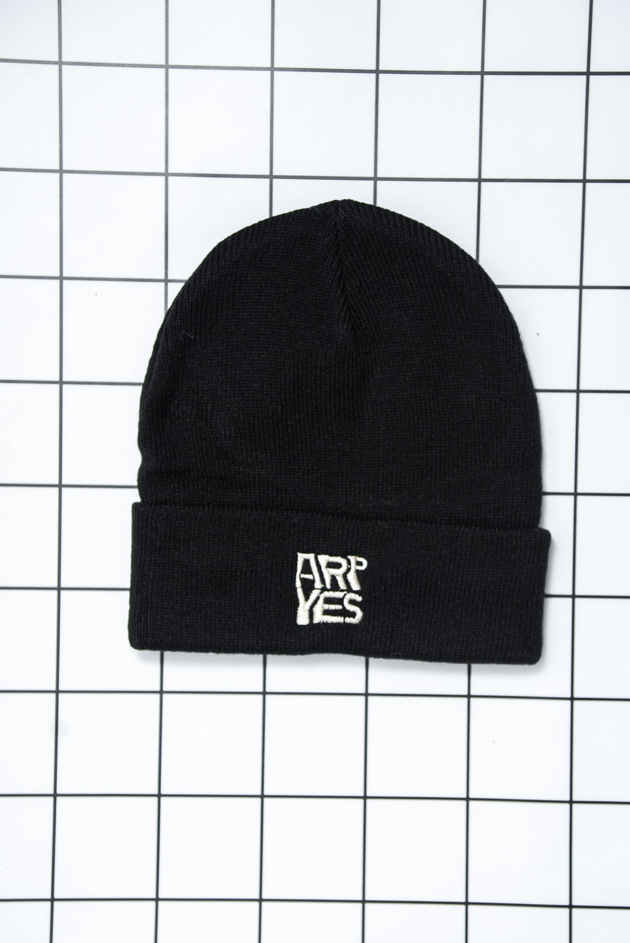 FORWARD BEANIE BLACK