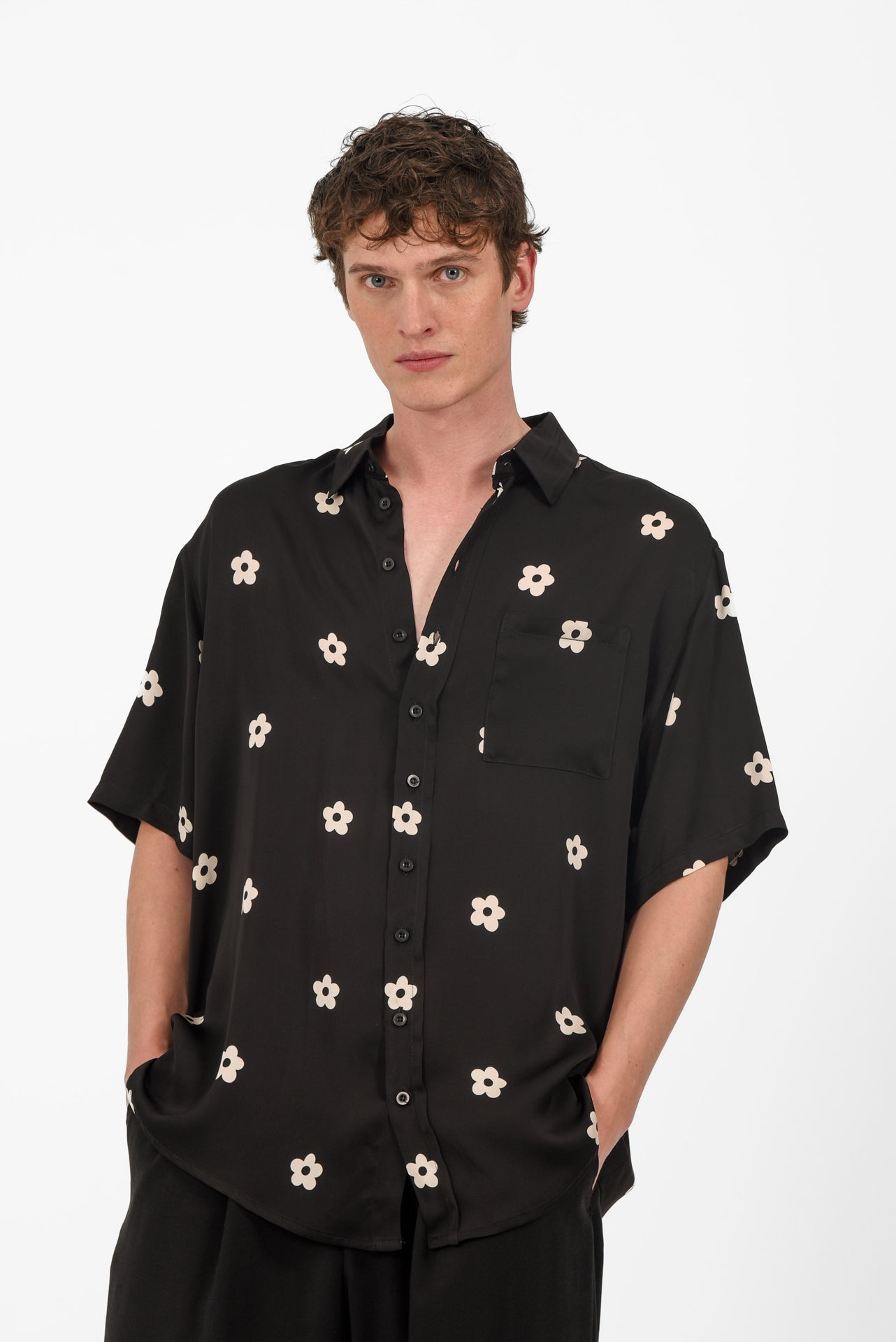 DAISY SHIRT BLACK – arpyes
