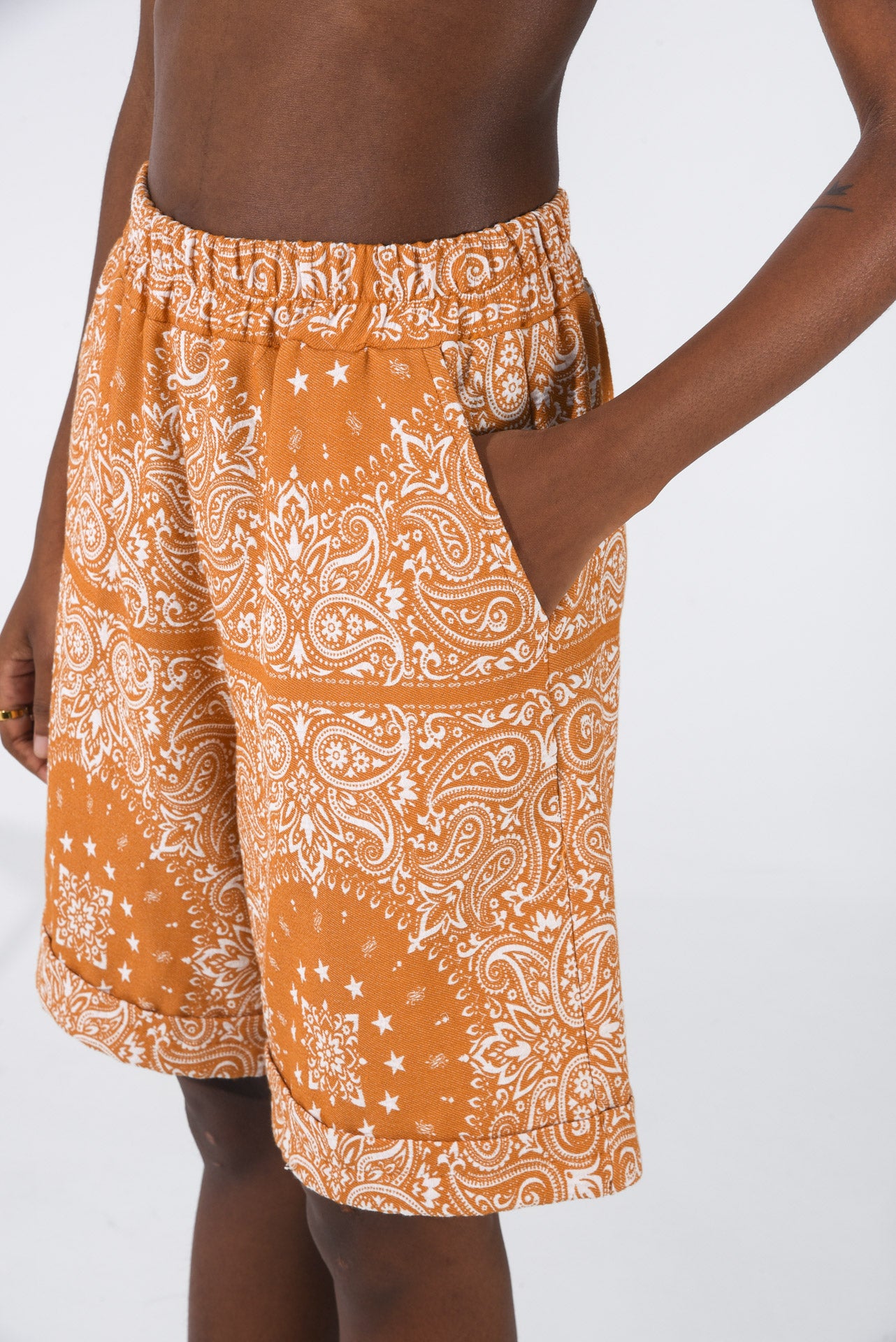 CALIFORNICATION SHORTS ORANGE