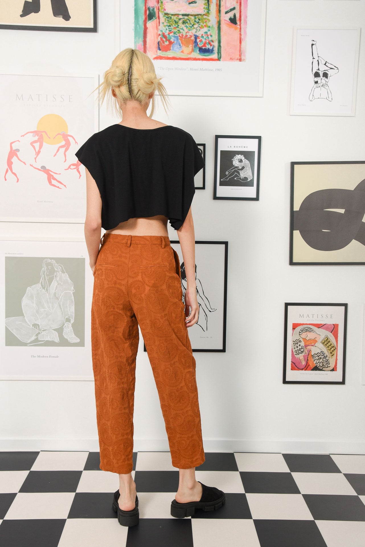 GUERNICA CROP TOP BLACK