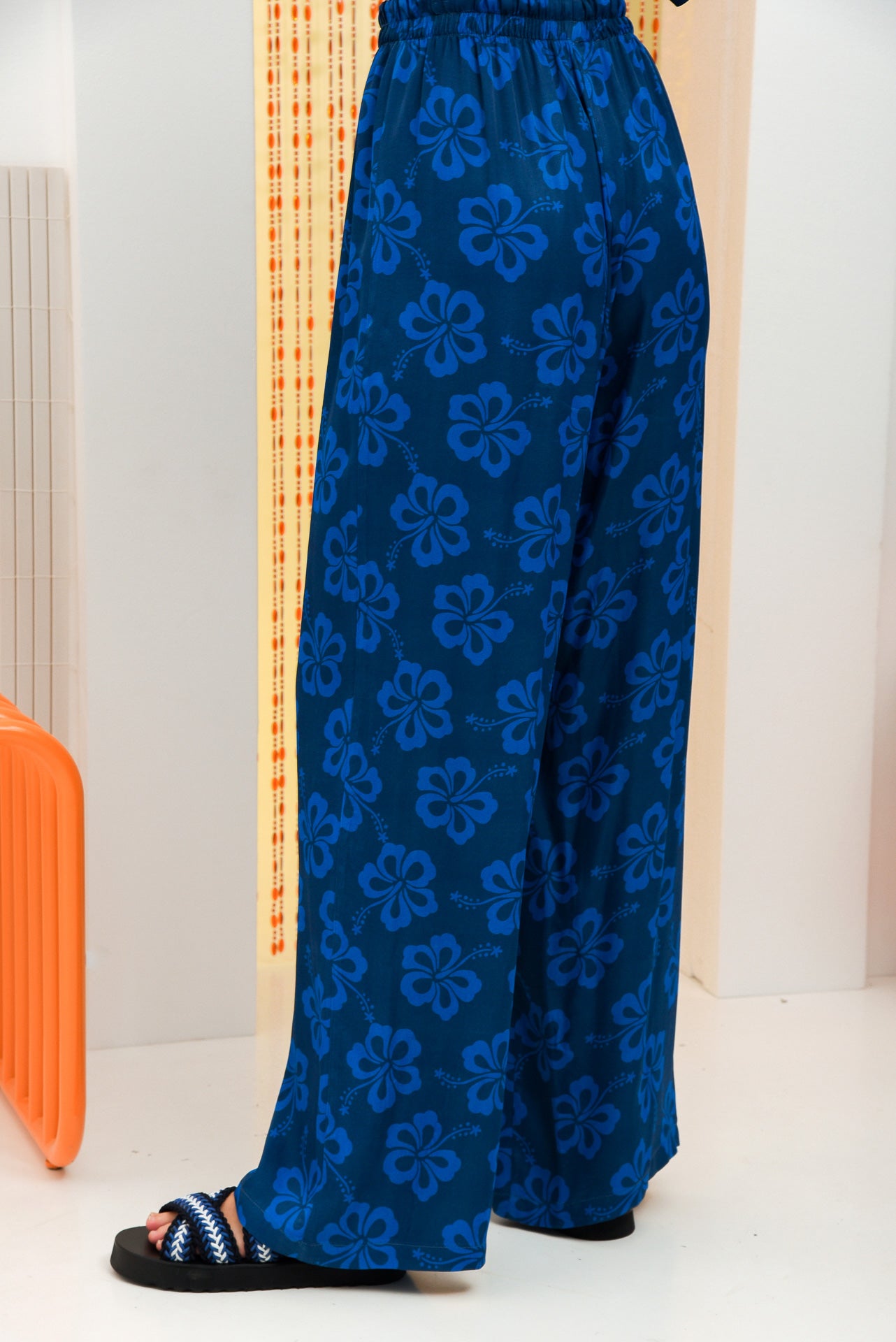 HIBISCUS PANTS BLUE