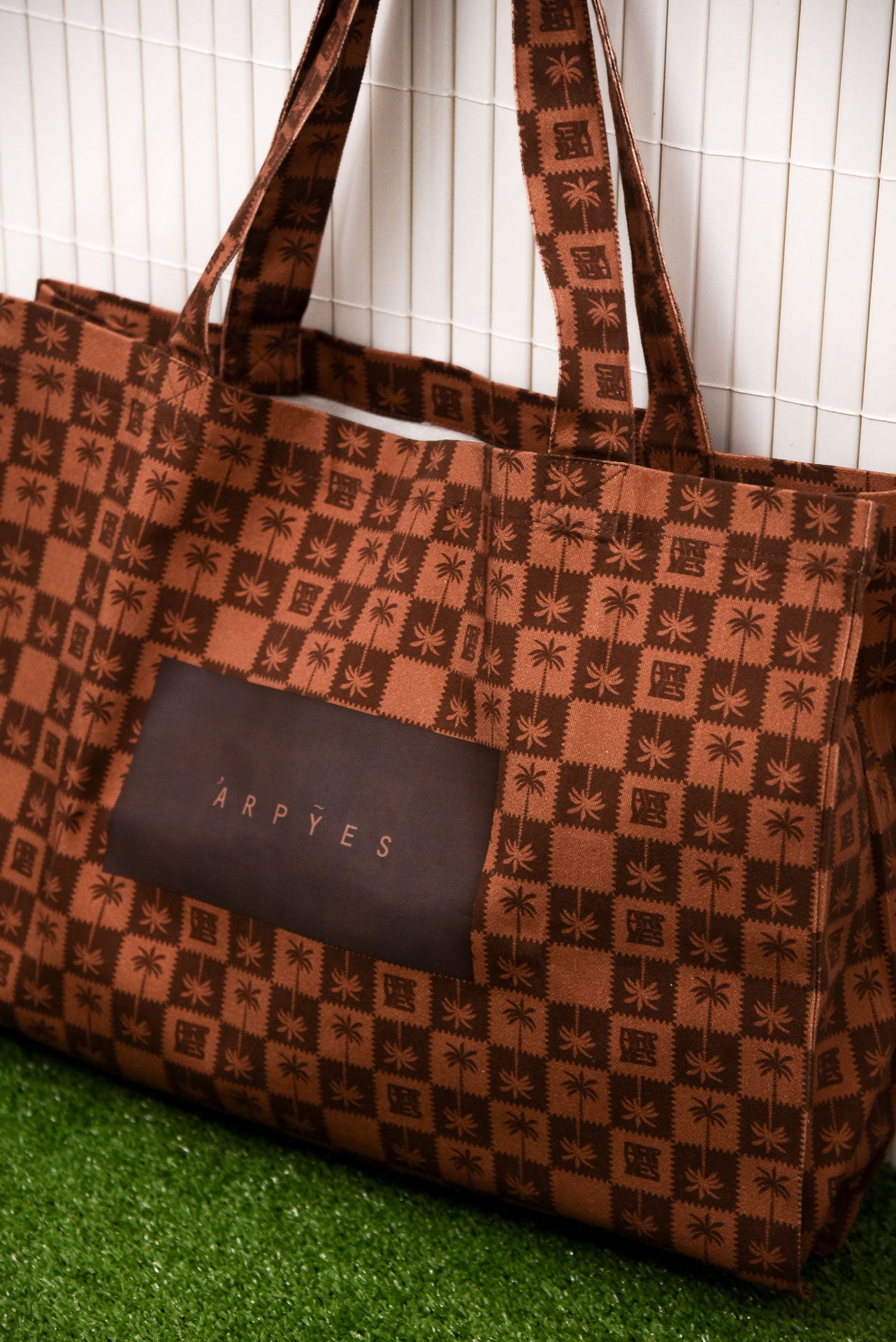 PALM RUM TOTE BAG BROWN