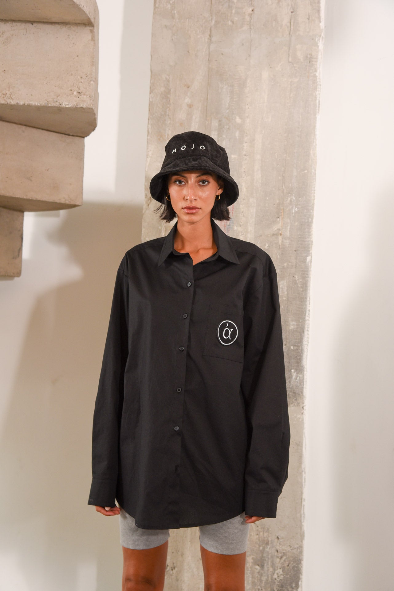 ABRACADABRA SHIRT BLACK