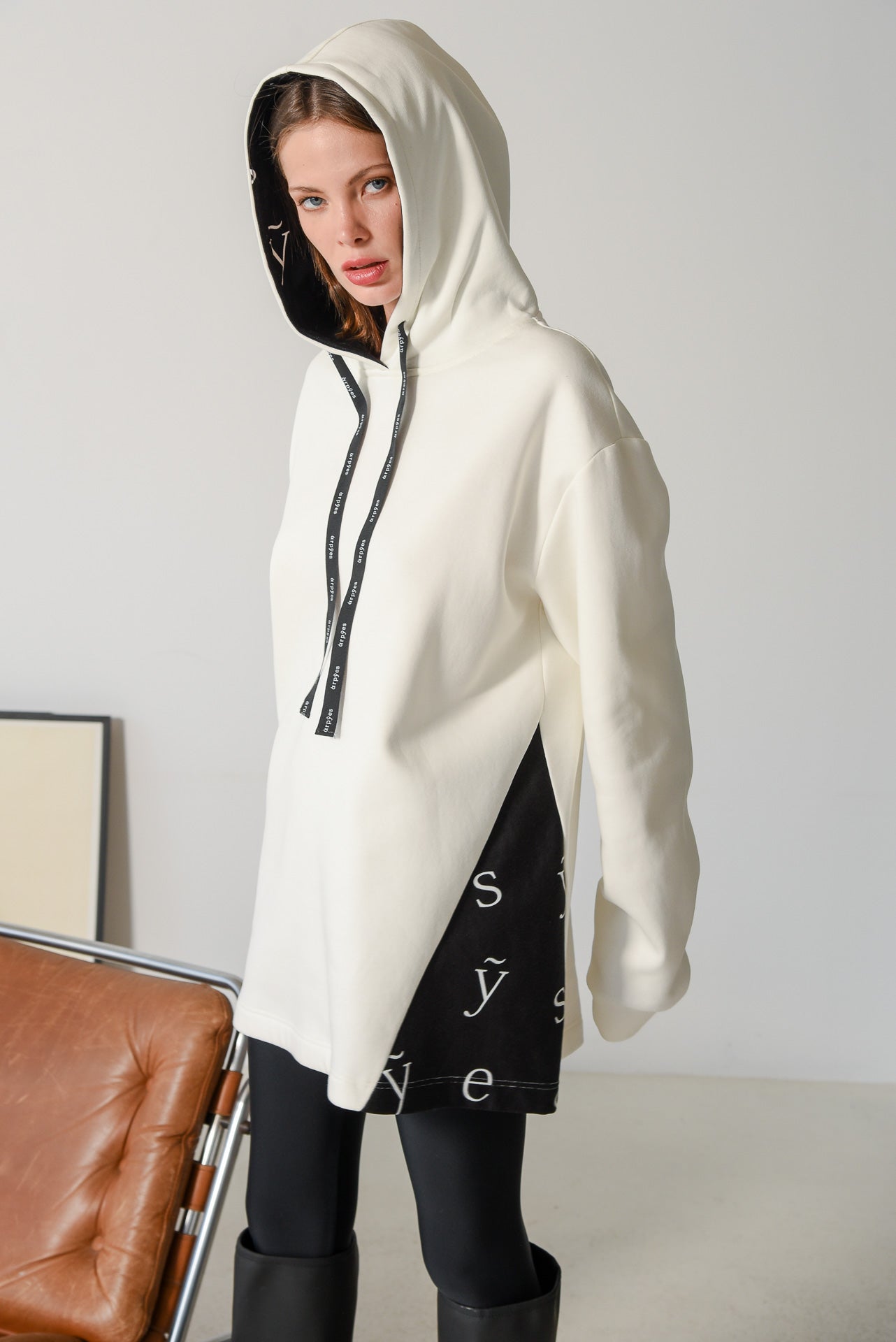 Y FOR YES HOODIE WHITE