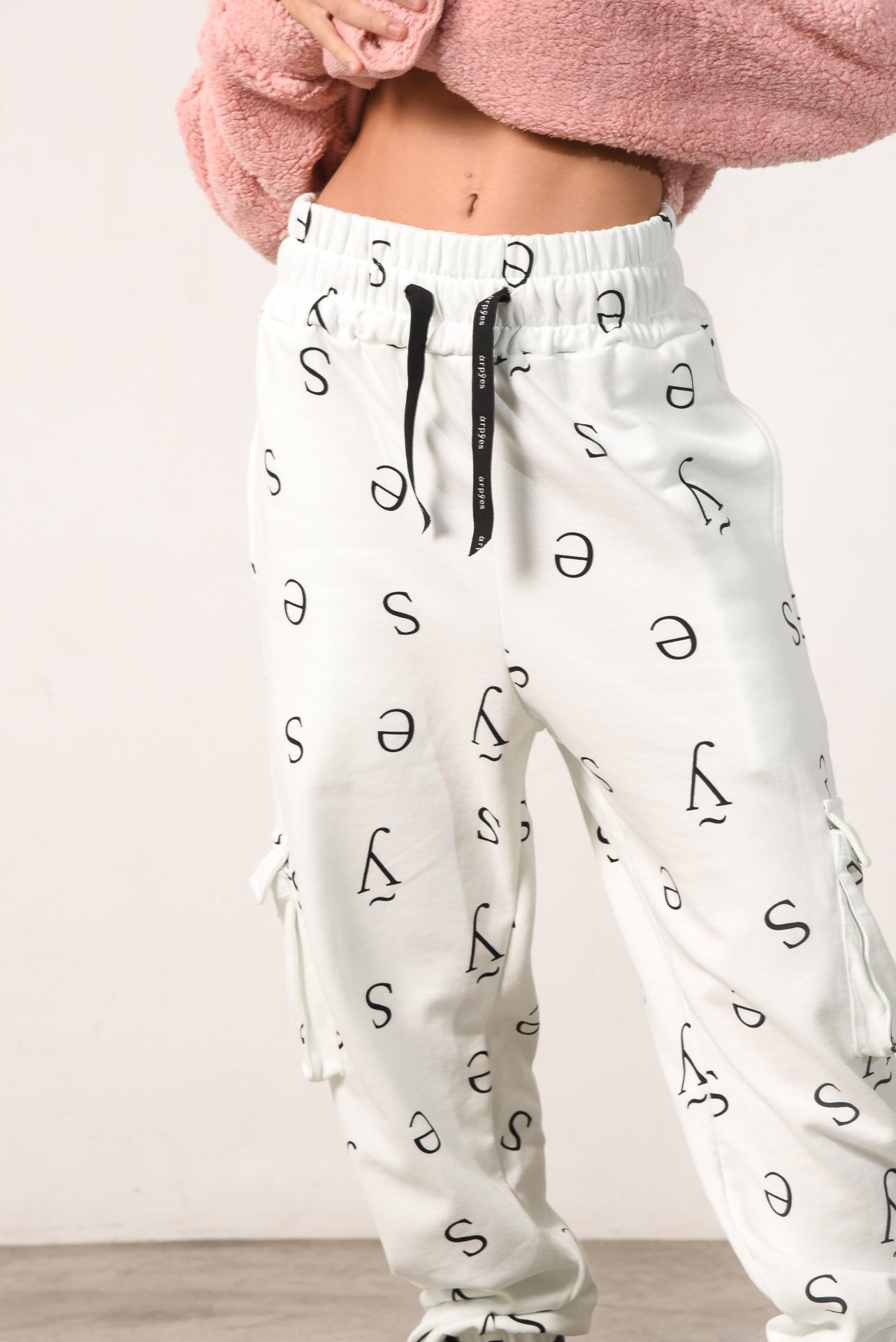 Y FOR YES PANTS WHITE TYPOGRAPHY