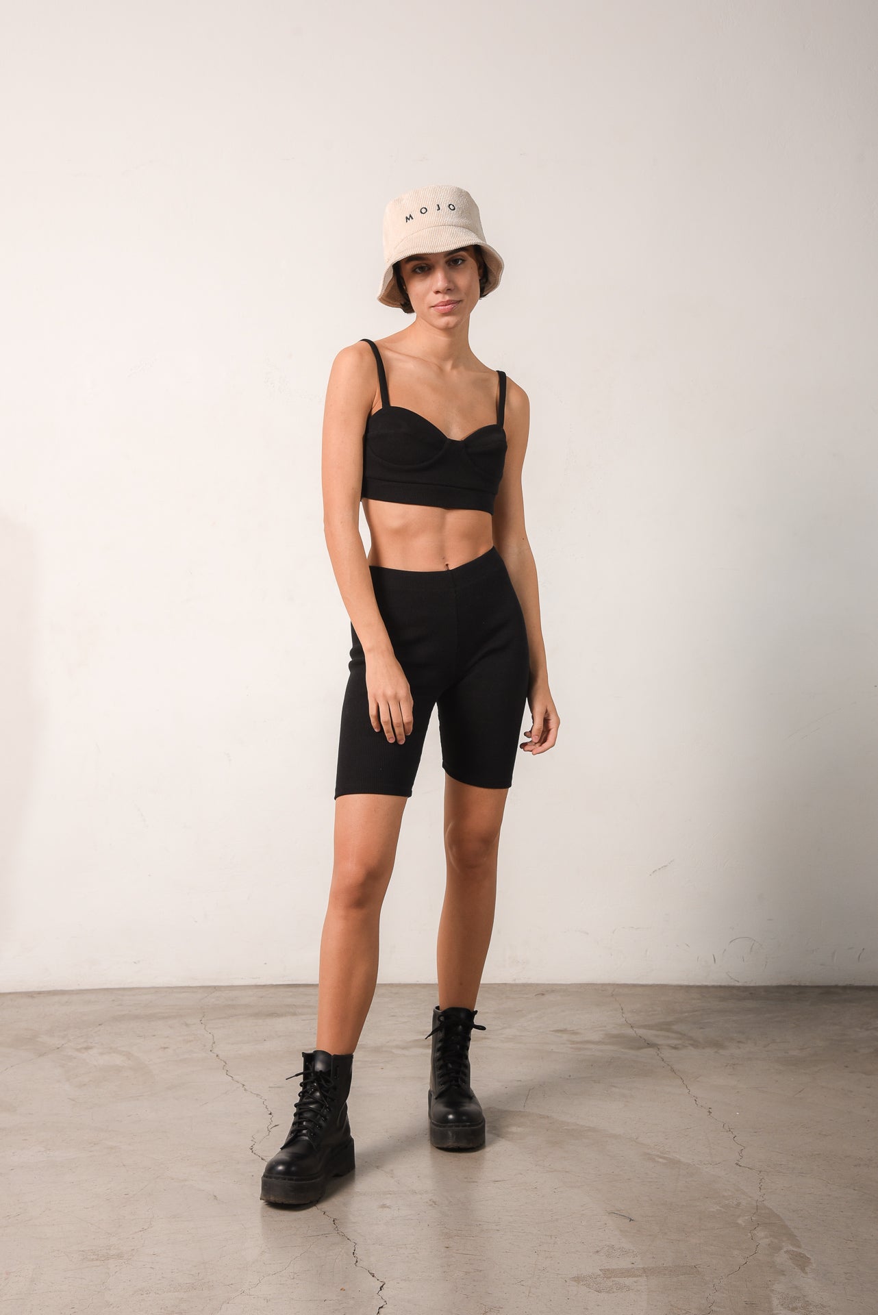 AMULET BIKER SHORTS BLACK