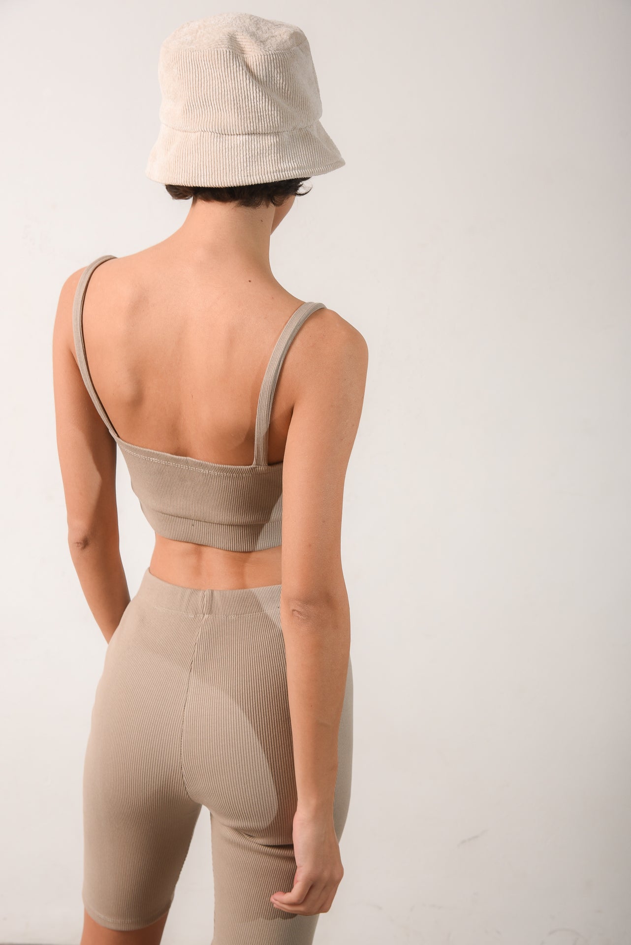 AMULET BIKER SHORTS BEIGE