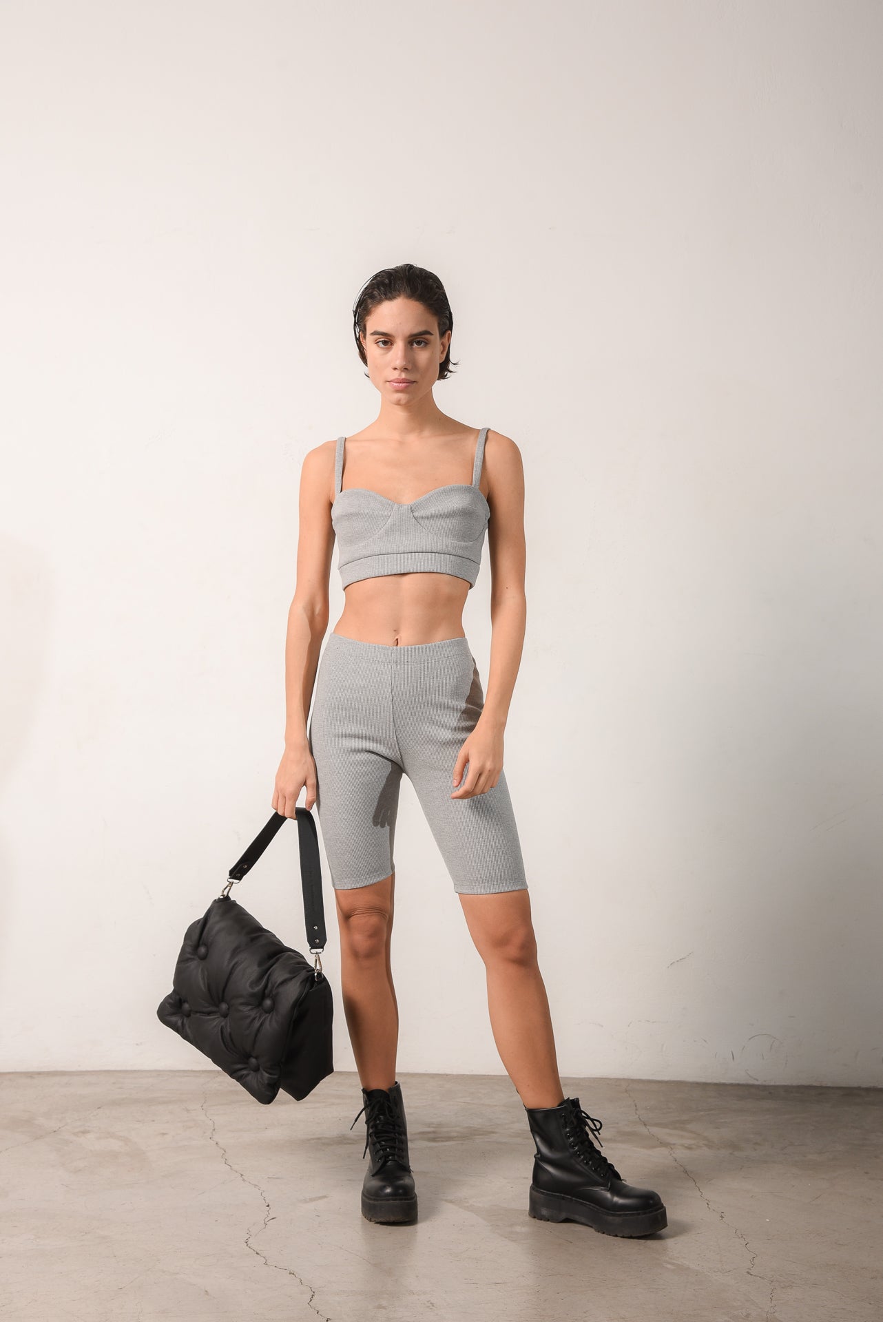 AMULET BIKER SHORTS GREY